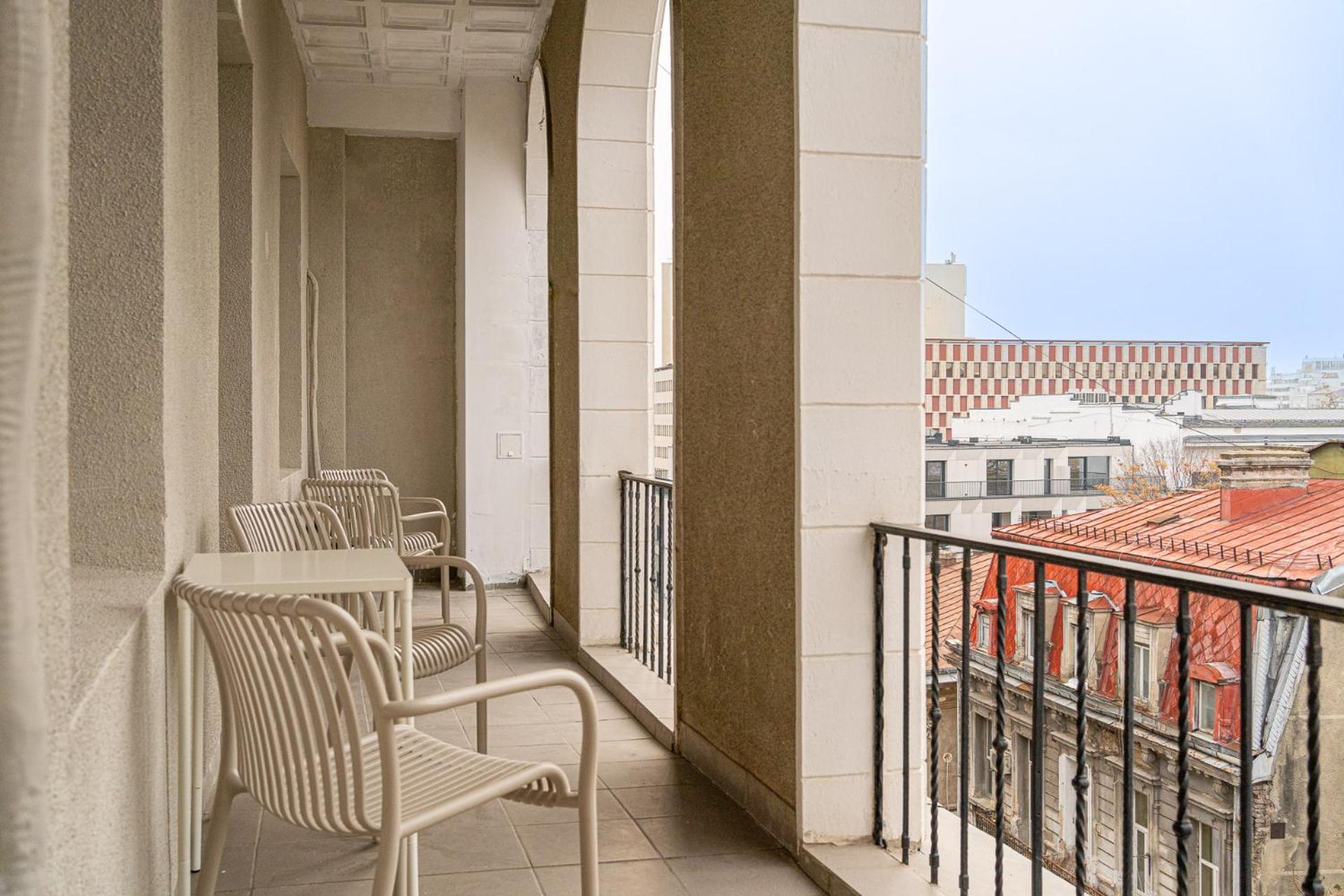 Loggia & Luxe 5Br Penthouse In Universitatii Area Bucureşti Exterior foto