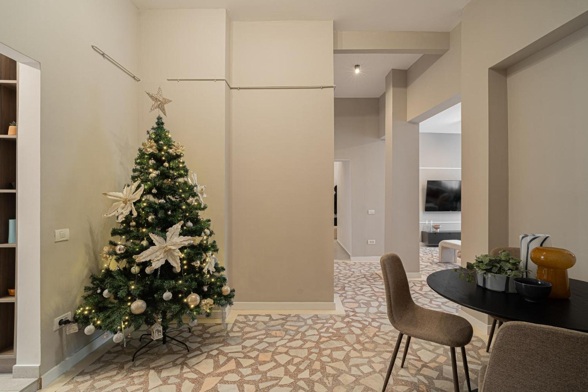 Loggia & Luxe 5Br Penthouse In Universitatii Area Bucureşti Exterior foto